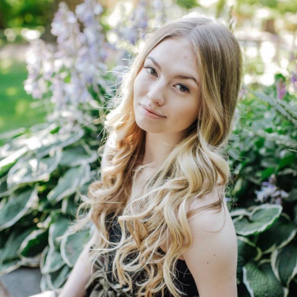 Meet your Posher, Maddie